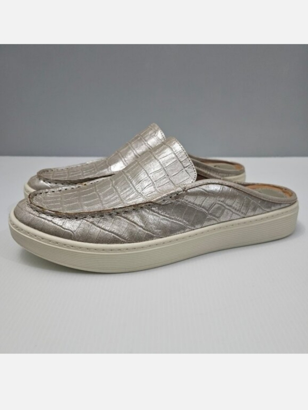 Sofft Somers Moc Mule Sneaker Womens 11 Metallic Taupe Leather Slip On Croc